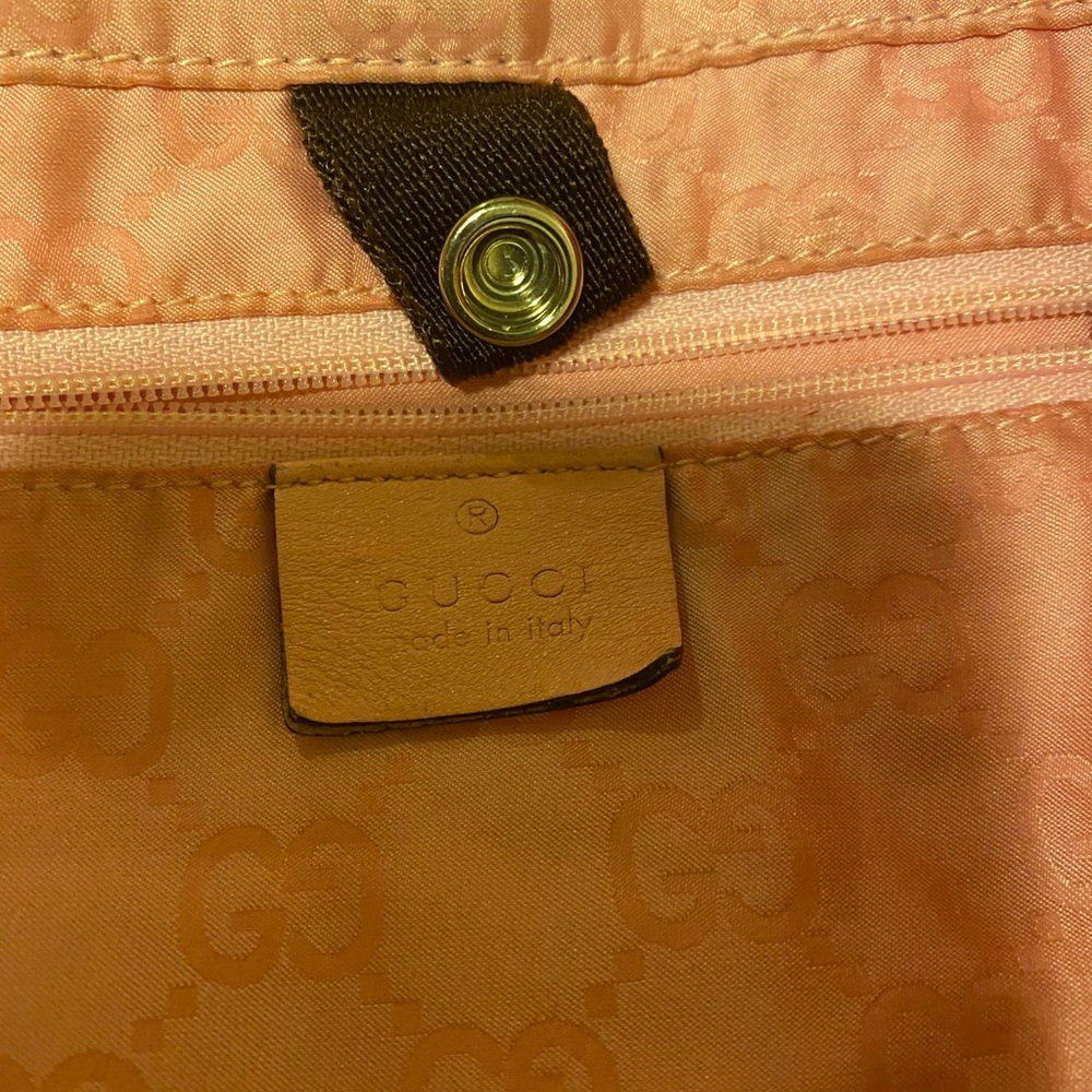 Pink Gucci baby bag - Picture 3 of 7
